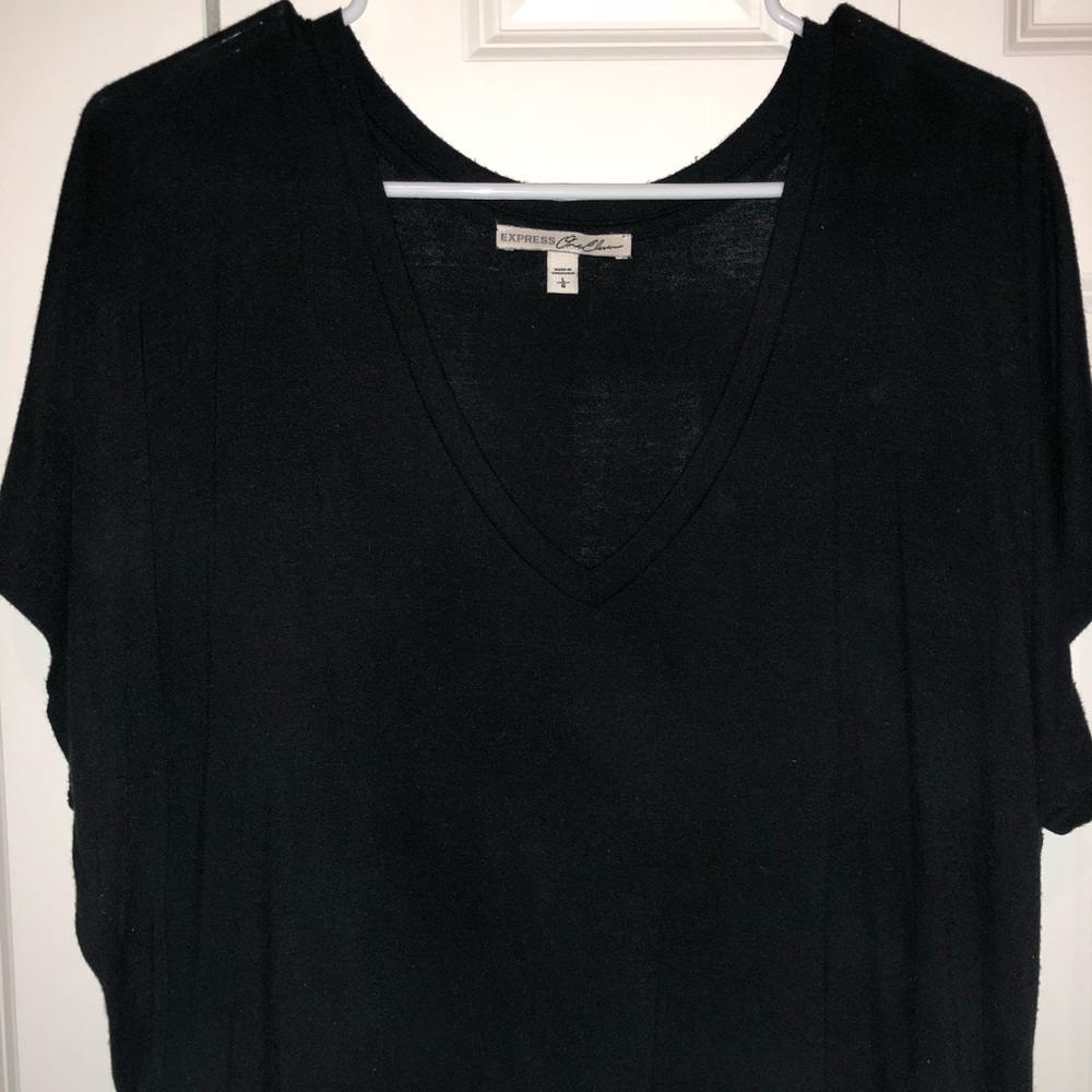 One-eleven V neck